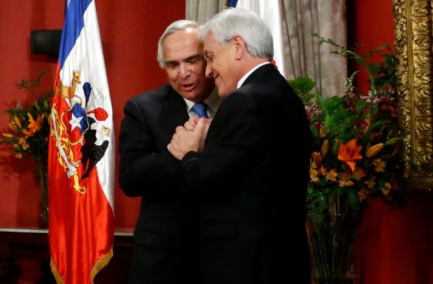 El exministro del Interior y Seguridad Pública, Andrés Chadwick, fue acusado constitucionalmente a días de salir del gabinete. La acusación prosperó y hoy está inhabilitado de ejercer cargos públicos. Foto: Agencia UNO.