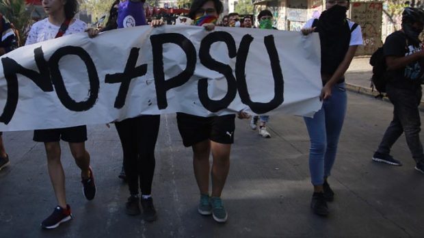 Las organizaciones de estudiantes secundarios, tales como la CONES y la ACES, hicieron un llamado a boicotear la rendición de la Prueba de Selección Universitaria por ser "un instrumento que profundiza la desigualdad". Foto: Archivo.