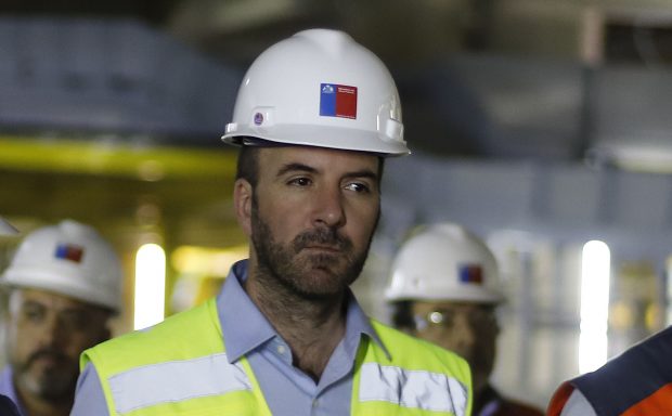El ministro subrogante de Obras Públicas, Cristóbal Leturia, entregó el respaldo del Gobierno a su representante en la región de La Araucanía y dijo estar "comprometido con la verdad". Foto: Rodrigo Saenz / MOP.