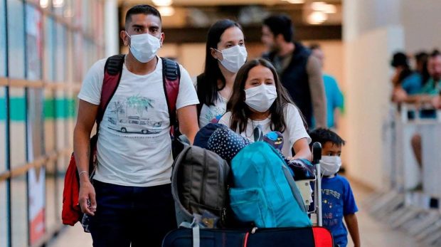 La Organización Mundial de la Salud (OMS) ha sido enfática en que dentro de China, donde se originó el COVID-19, la tasa de mortalidad está entre el 2 y el 4 por ciento. Pero fuera del país asiático esta cifra se reduce notablemente, hasta un 0,7 por ciento. Foto: Agencia UNO.