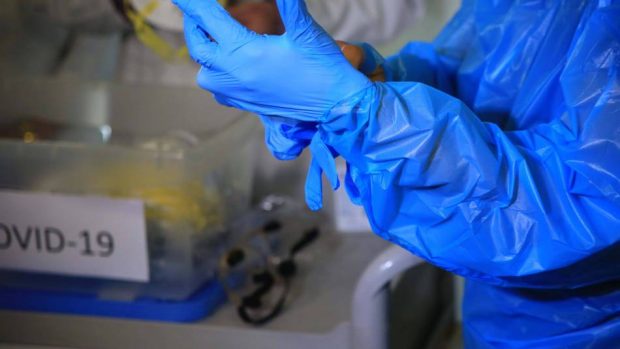 El Ministerio de Salud confirmó 220 nuevos casos de coronavirus en el país durante la jornada de este martes. Así, el total de contagiados llegó a 1.142 en el país. Foto: Archivo.
