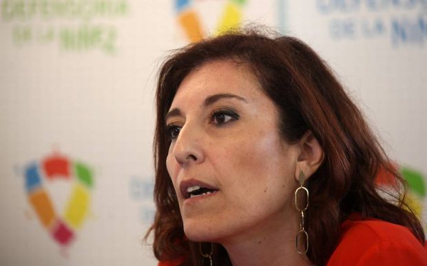 La titular de la Defensoría de la Niñez, Patricia Muñoz, deslizó que el organismo tomará acciones legales en caso de que no se deje sin efecto el convenio entre la Agencia Nacional de Inteligencia y el Servicio Nacional de Menores para la entrega de datos personales. Foto: Defensoría de la Niñez.