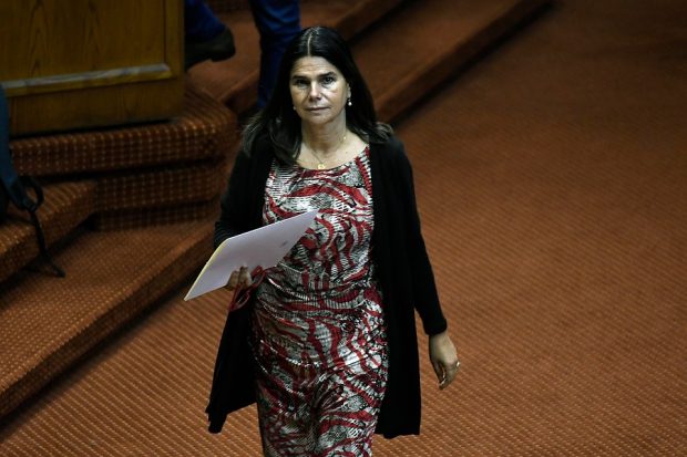 La diputada de Renovación Nacional e integrante de la Comisión de Salud de la Cámara de Diputados, Ximena Ossandón, se refirió a la gestión del exministro de Salud, Jaime Mañalich. Foto: Agencia UNO.