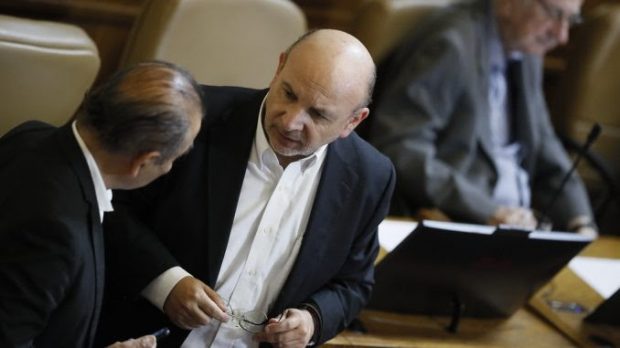 El diputado del Partido Socialista y ex presidente del Colegio Médico, Juan Luis Castro. Foto: Agencia UNO.
