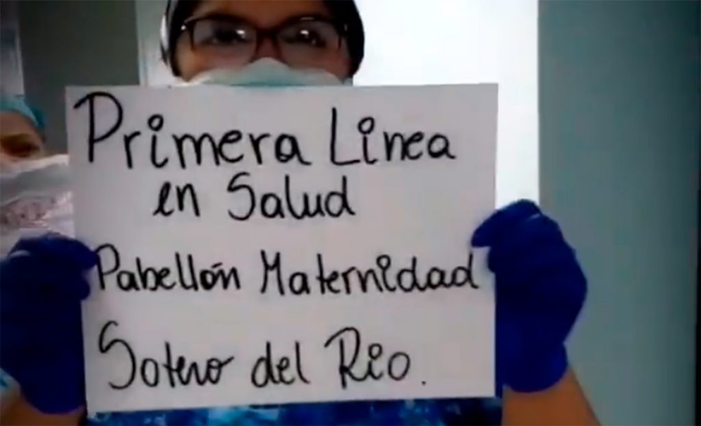 Funcionaria de maternidad del Hospital Sotero del Río.