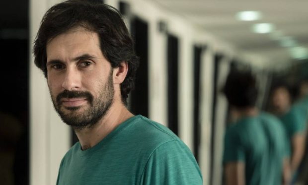 s Ingeniero Comercial y Magister en Economía de la Universidad de Chile, y Ph. D. en Economía de la Universidad de Pennsylvania. Es profesor asistente del Departamento de Economía y investigador adjunto del Centro de Estudios para el Conflicto y la Cohesión Social (Coes). Sus áreas de investigación son Microeconomía Aplicada, Economía de la Educación y Econometría. Fue presidente de la Fech en el año 2006. Foto: Agencia UNO.