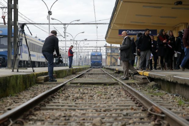 Presidente de la Republica, anuncia nuevo servicio de tren de pasajeros Chillán Alameda.