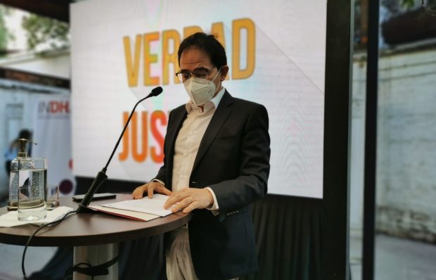 El director nacional del Instituto Nacional de Derechos Humanos, Sergio Micco, sostuvo que "el Estado de Chile ha hecho cosas, pero éstas son dolorosamente insuficientes". Foto: Radio Universidad de Chile.