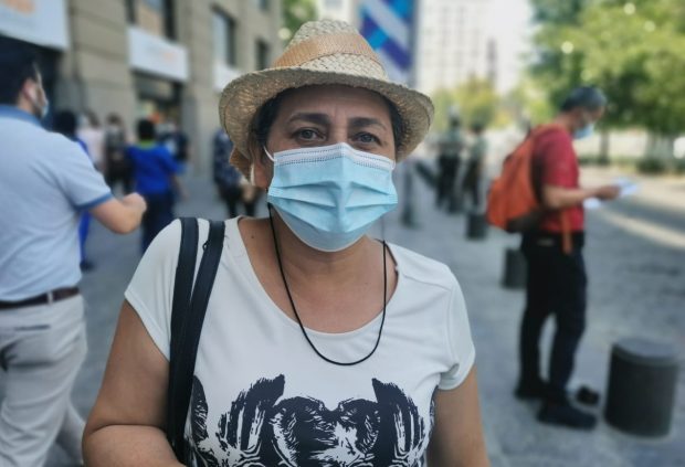 La presidenta de la Organización de Colombianos Refugiados en Chile OCORCh , María Elena Osorio, sostuvo que las cifras que entrega el Departamento de Extranjería y Migración no demuestran la realidad del país. Foto: Radio UChile.