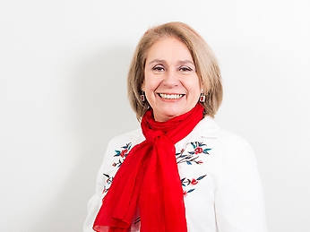 Doctora Marcela Larraguibel