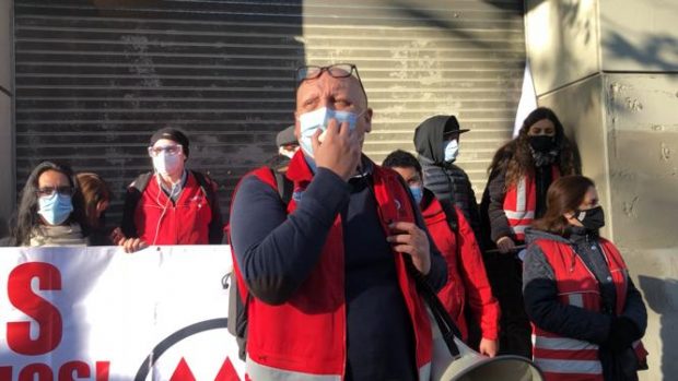 Eric Campos, presidente del sindicato del Metro, señala que los incrementos de ingresos de la gerencia alcanzan el 25%