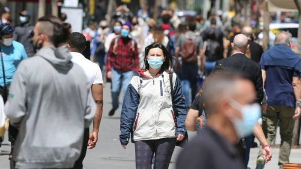 En relación a las políticas públicas, se han recomendado algunas estrategias como el fortalecimiento de una acción vecinal y el fortalecimiento de la acción barrial.