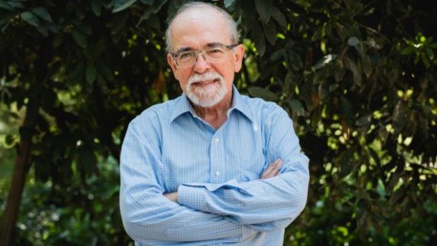 El astrónomo, divulgador científico y profesor emérito de la Universidad de Chile, José Maza.