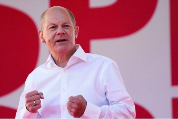 Olaf Scholz, ministro de Finanzas y vicecanciller, candidato socialdemócrata a las elecciones alemanas, en un acto de campana en Berlín el 27 de agosto de 2021 Markus Schreiber POOL/AFP