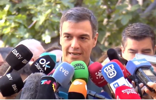 "Sánchez supo movilizar a la izquierda", sostiene la analista, quien adelanta que las alianzas para alcanzar el gobierno abren una etapa de incertidumbre en la nación ibérica.