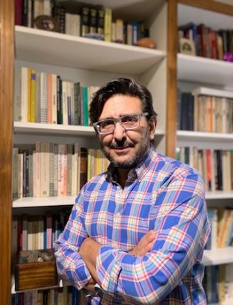 Sergio Morresi, doctor en Ciencia Política por la Universidad de San Pablo, investigador del Consejo Nacional de Investigaciones Científicas y Técnicas (Conicet) y docente en la Universidad Nacional del Litoral. Se especializa en el estudio del liberalismo, el neoliberalismo y las formaciones políticas de derecha en Argentina.