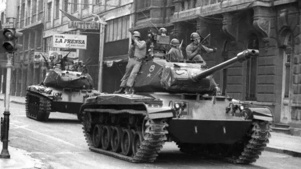 Imágenes del armamento del Ejército chileno el día del Tanquetazo, el 29 de junio de 1973.
