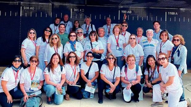 Grupo de peregrinos chilenos que quedaron varados en Israel.