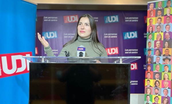 la portavoz de la Red Integración Migrante y otrora líder del Departamento “Nuevos Chilenos UDI”, Lucy Depablos, defendió estar alineada con la postura expresada por la centroderecha respecto de la promoción de una migración ordenada y descartó que parte de este sector esté por “capitalizar” a la población extranjera.
