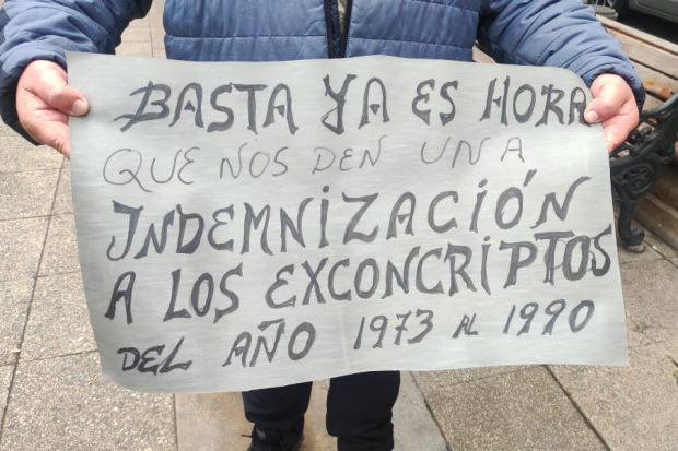 Cartel de exconscripto de la dictadura. 