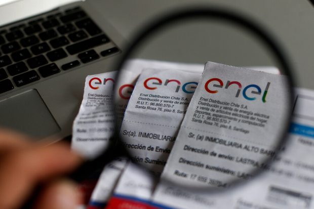 Cuentas de luz de Enel.