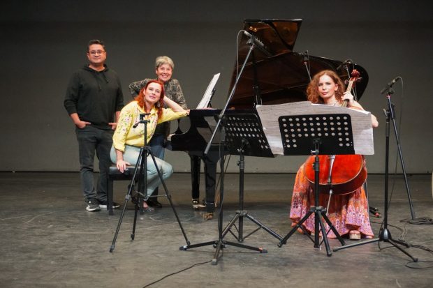 Músicos detrás "Del Legado de Nino García".