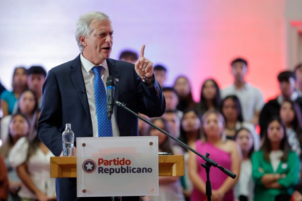 José Antonio Kast realiza un discurso en el cierre del Congreso Republicano.