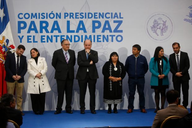 Presidente lanza de la Comision Presidencial para La Paz y el Entendimiento.