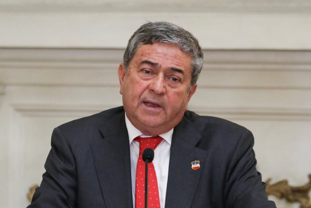 Senador Juan Antonio Coloma.