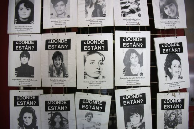 Detenidos desaparecidos durante la dictadura cívico - militar.