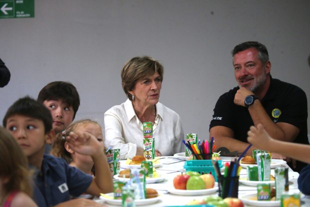 Evelyn Matthei en actividad en Ñuñoa