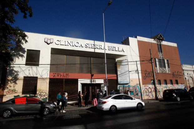 Frontis de la ex Clínica Sierra Bella.