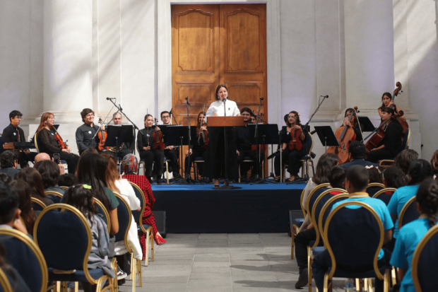 Celebración natalicio de Gabriela Mistral en el Palacio de La Moneda. Foto: Ministerio de las Culturas