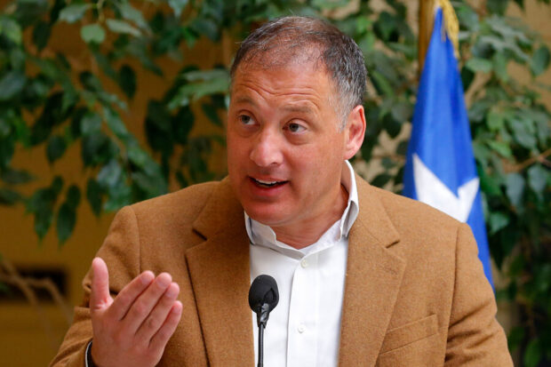 Diputado José Miguel Castro.