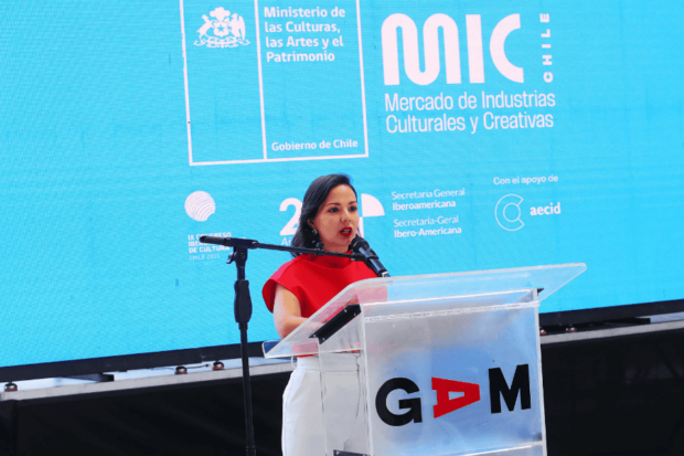 Ministra de las Culturas, Carolina Arredondo (foto: Ministerio de las Culturas)