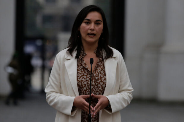 Punto de prensa en La Moneda de la exministra del Interior, Izkia Siches,