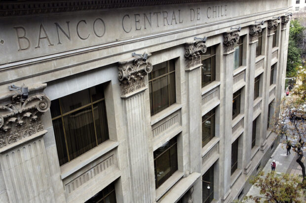 Fotos referenciales del Banco Central de Chile. Foto: Javier Salvo/ Aton Chile
