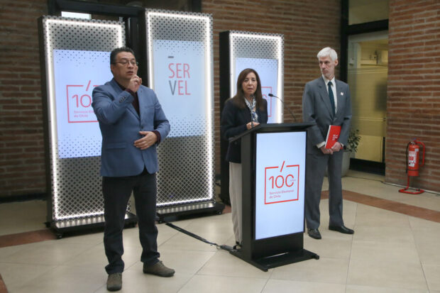 La presidenta del Servicio Electoral, Pamela Figueroa, realiza un punto de prensa por las proximas Elecciones Primarias del 29 de junio. 