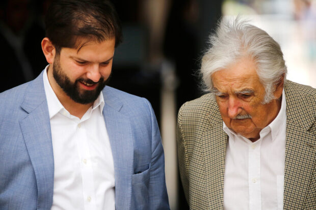 Gabriel Boric y Pepe Mujica.