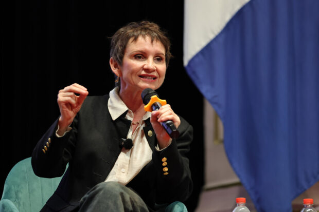 Carolina Tohá en debate oficialista