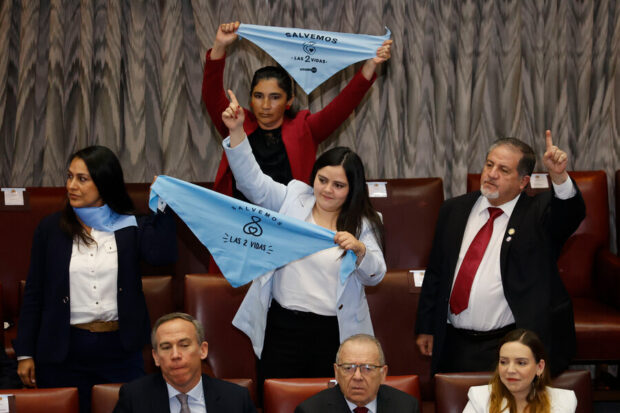 Diputadas opositoras por ley de aborto