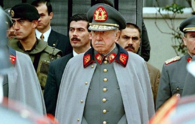 Augusto Pinochet.