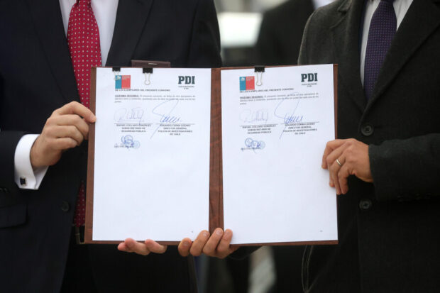  convenio por mas de diez mil trescientos millones de pesos para el fortalecimiento tecnológico de las capacidades operativas de la PDI en su combate al crimen organizado. 