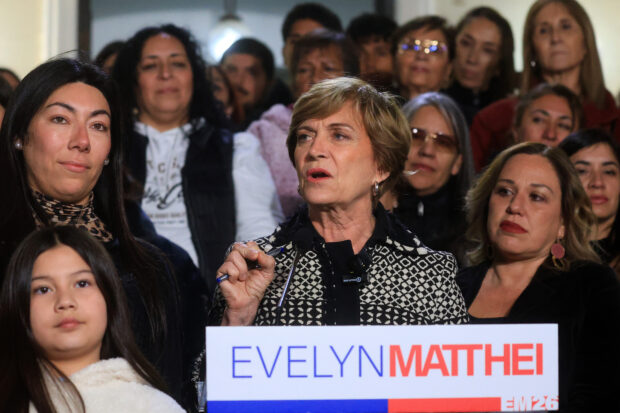 Santiago 29 de junio 2025. La candidata presidencial de chilevamos Evelyn Matthei realiza punto de prensa tras los resultados de las elecciones primarias oficialistas. Javier Salvo/Aton Chile