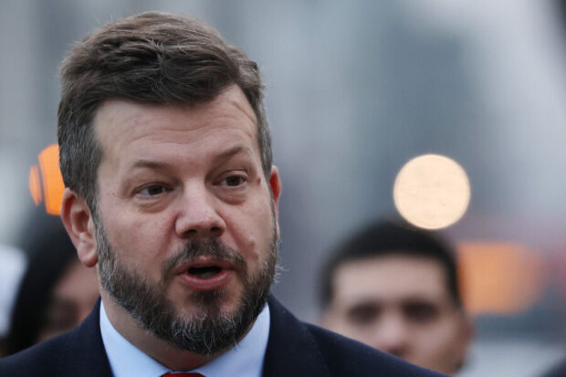 Foto en primer plano del candidato del