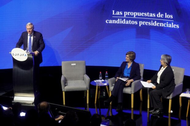 José Antonio Kast en su intervención en debate de la Sofofa. Imagen: Agencia ATON.