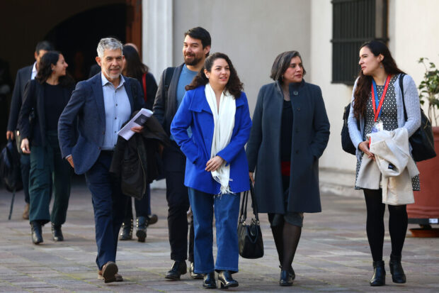Ministra Javiera Toro y comisión asesora presidencial para actualizar medición de la pobreza