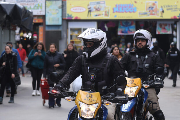 Seguridad en barrio Meiggs. Foto: Jonnathan Oyarzun/Aton Chile