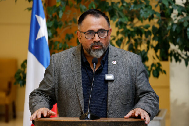 Diputado de Demócratas, Víctor Pino. 