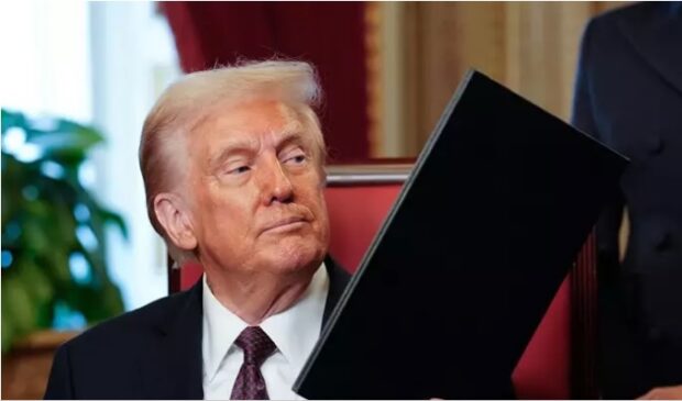 El presidente de Estados Unidos, Donald Trump, ha anunciado que es probable que imponga sanciones a Rusia si no acude a la mesa de negociaciones para un alto en fuego en Ucrania, en declaraciones realizadas a poco más de un mes de que se cumplan tres años del inicio de la invasión rusa. Foto Europa Press